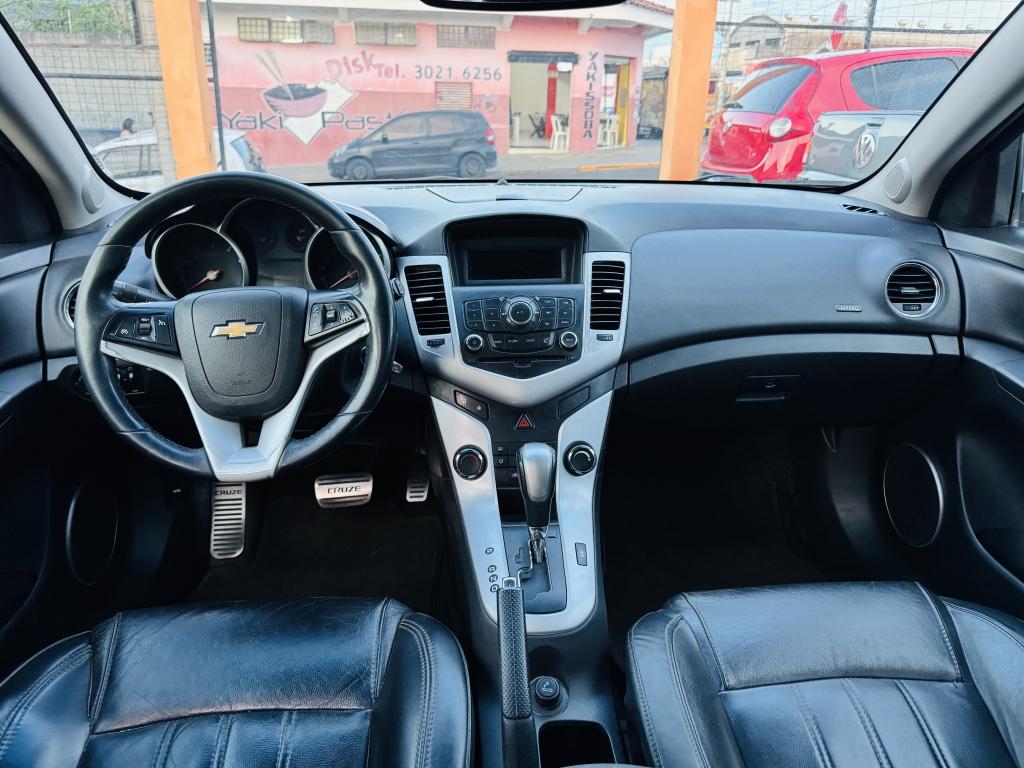 CHEVROLET Cruze Hatch - Foto