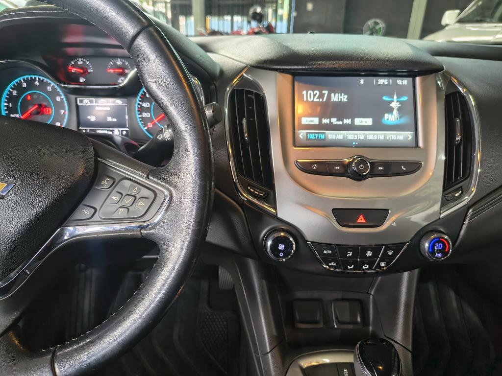 CHEVROLET Cruze Hatch - Foto
