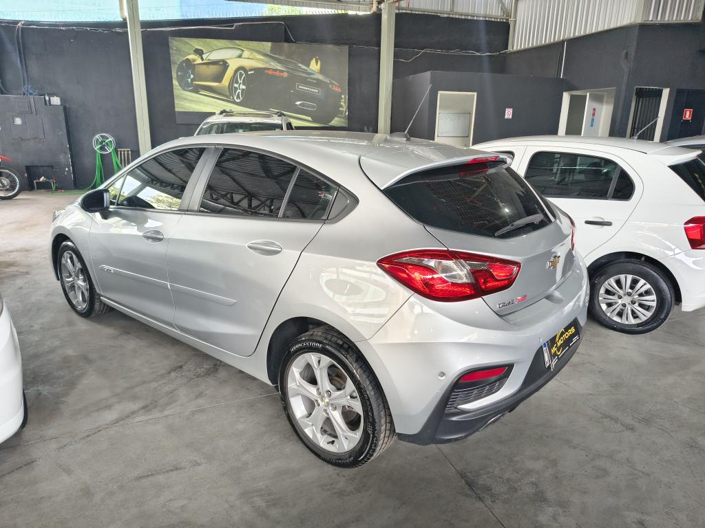 CHEVROLET Cruze Hatch - Foto