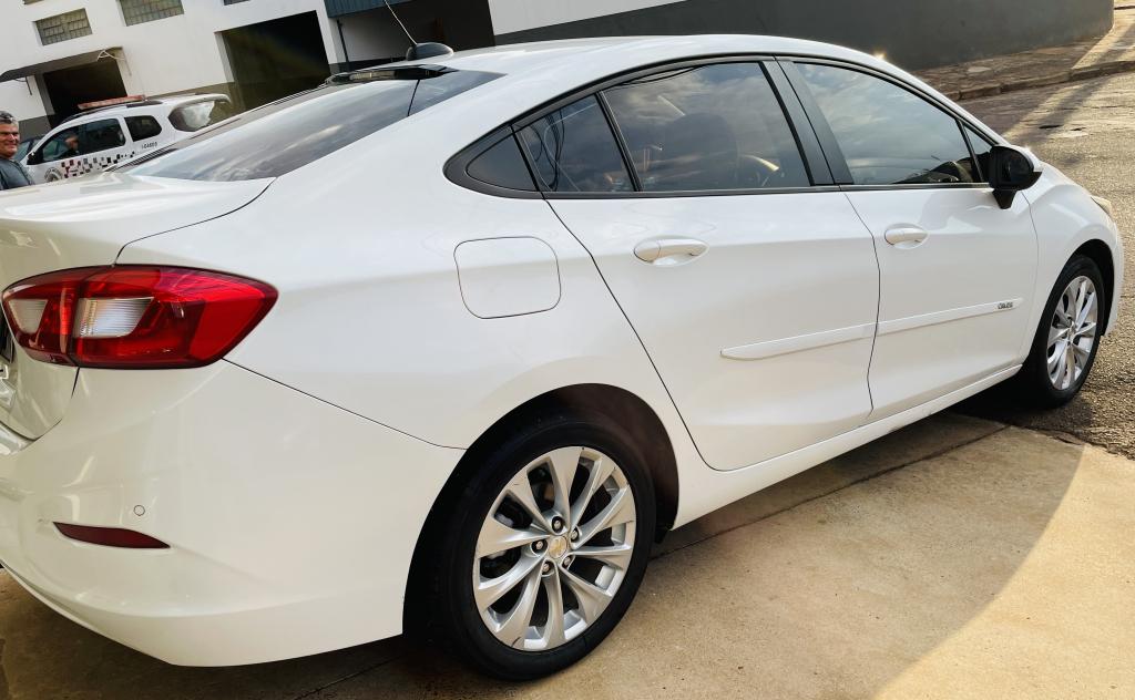 CHEVROLET Cruze Hatch - Foto