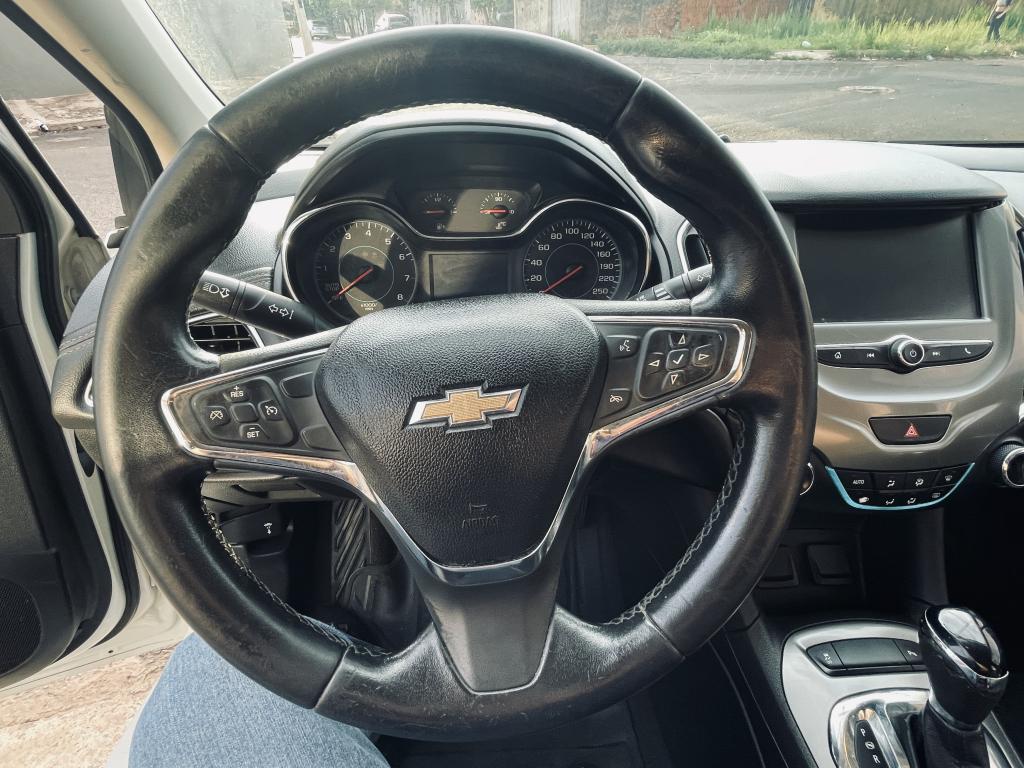 CHEVROLET Cruze Hatch - Foto