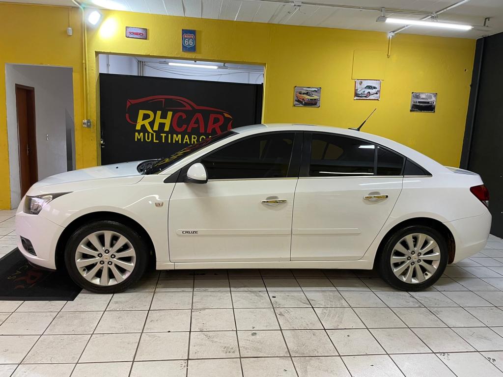 CHEVROLET Cruze Sedan - Foto