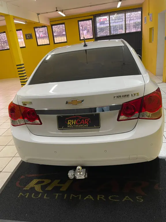 CHEVROLET Cruze Sedan - Foto