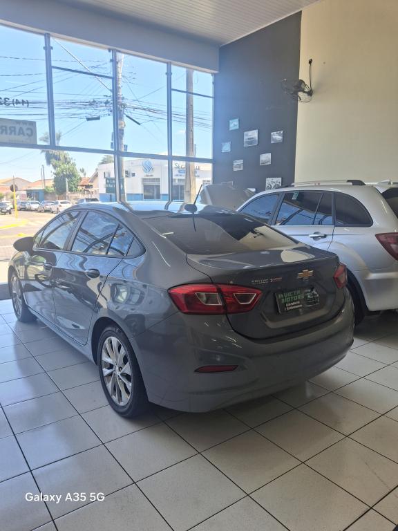 CHEVROLET Cruze Sedan - Miniatura