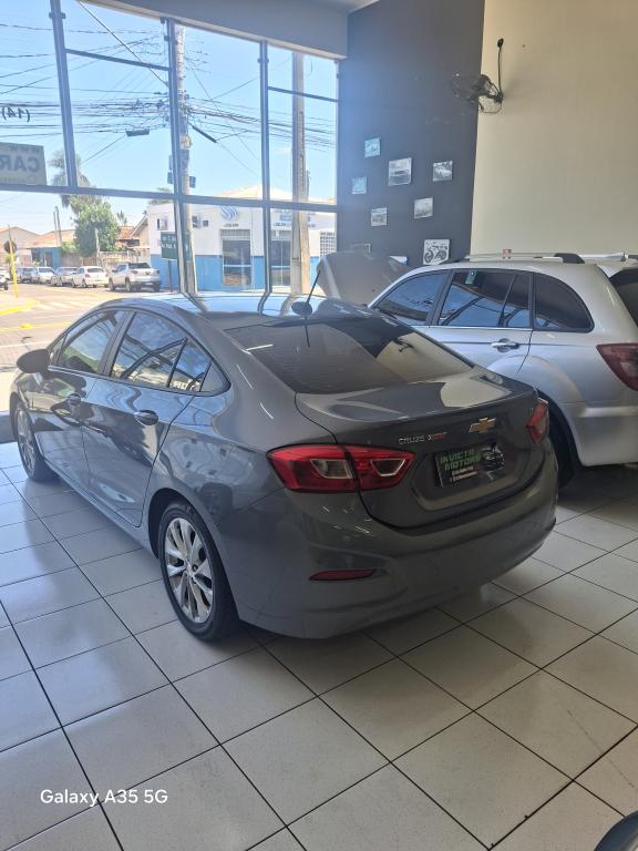 CHEVROLET Cruze Sedan - Miniatura