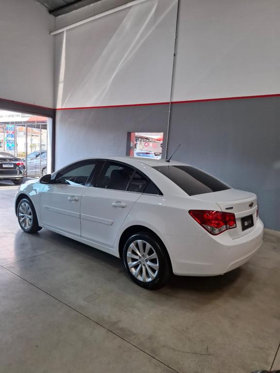 CHEVROLET Cruze Sedan - Foto