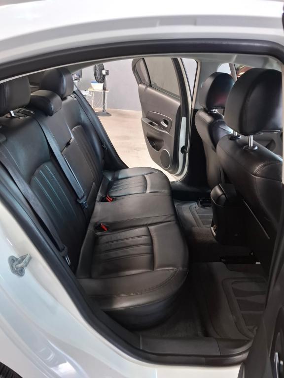 CHEVROLET Cruze Sedan - Foto