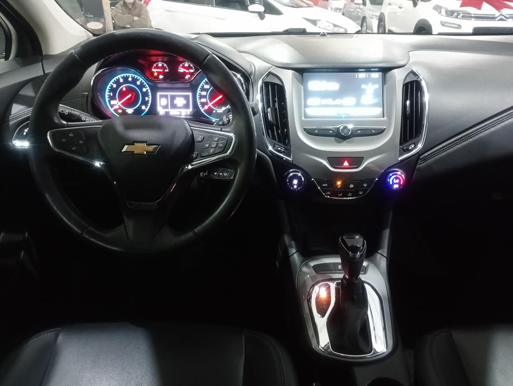 CHEVROLET Cruze Sedan - Foto
