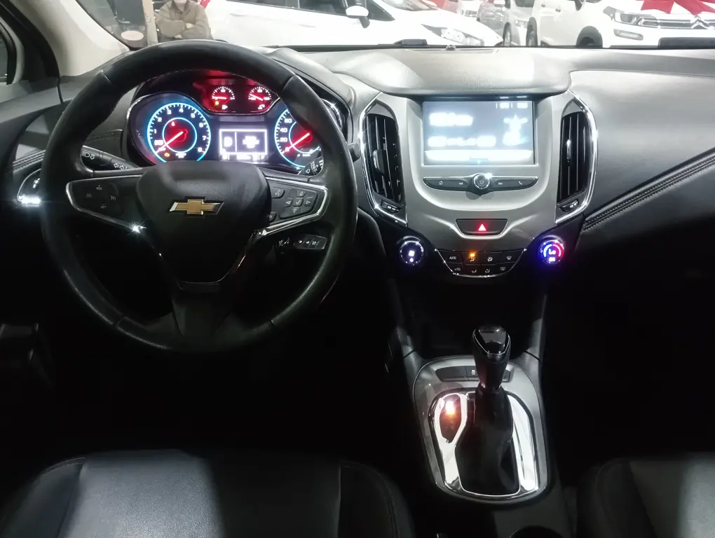 CHEVROLET Cruze Sedan - Foto