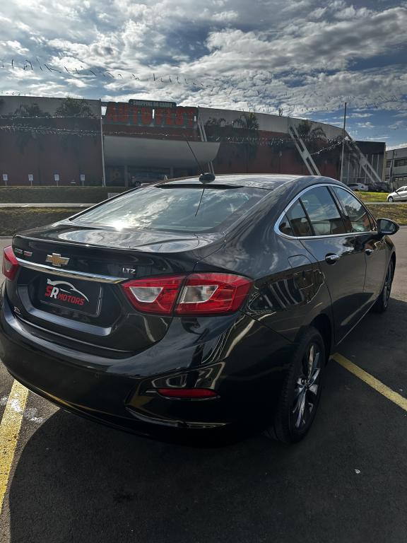 CHEVROLET Cruze Sedan - Foto