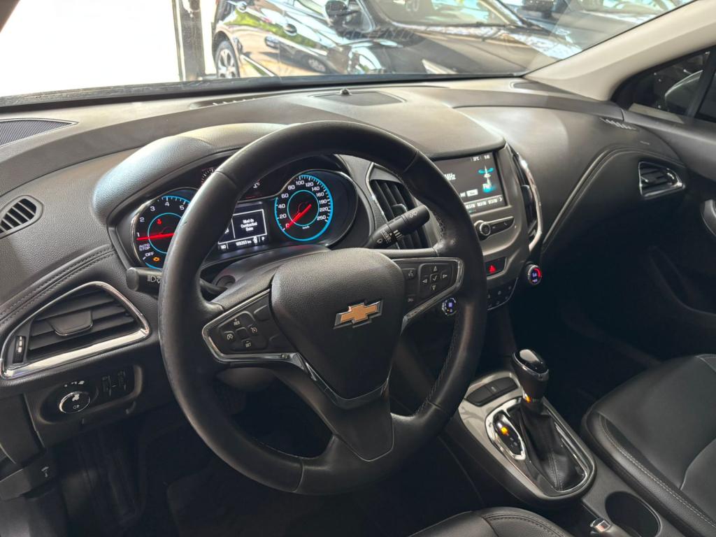 CHEVROLET Cruze Sedan - Foto
