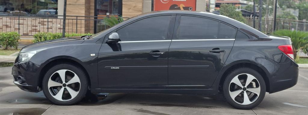CHEVROLET Cruze Sedan - Foto
