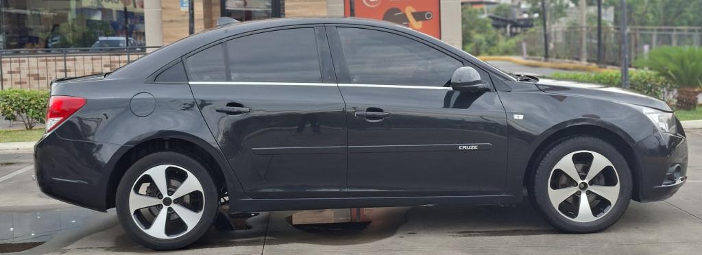 CHEVROLET Cruze Sedan - Foto