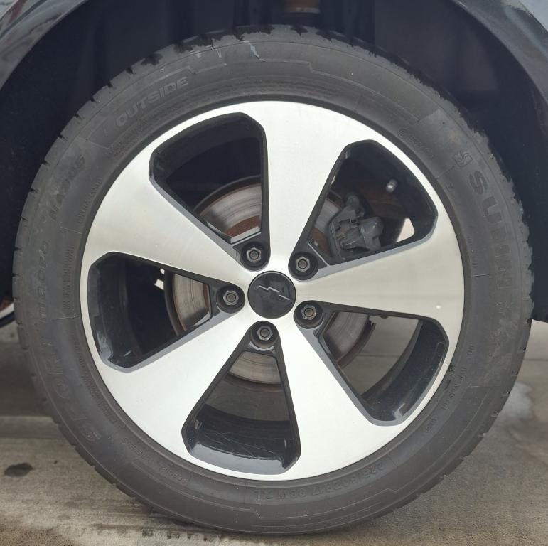 CHEVROLET Cruze Sedan - Foto