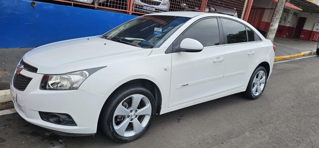 CHEVROLET Cruze Sedan - Foto