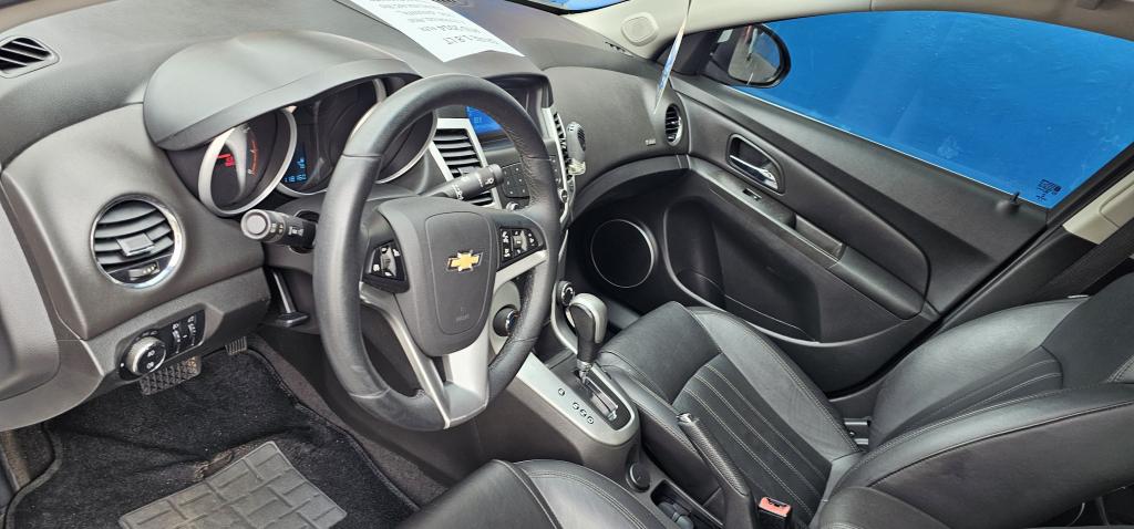 CHEVROLET Cruze Sedan - Foto