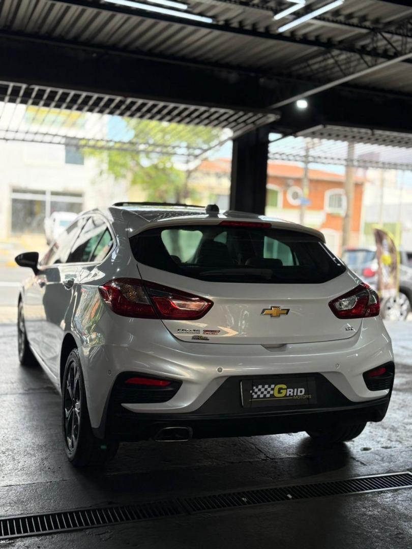 CHEVROLET Cruze Sedan - Foto