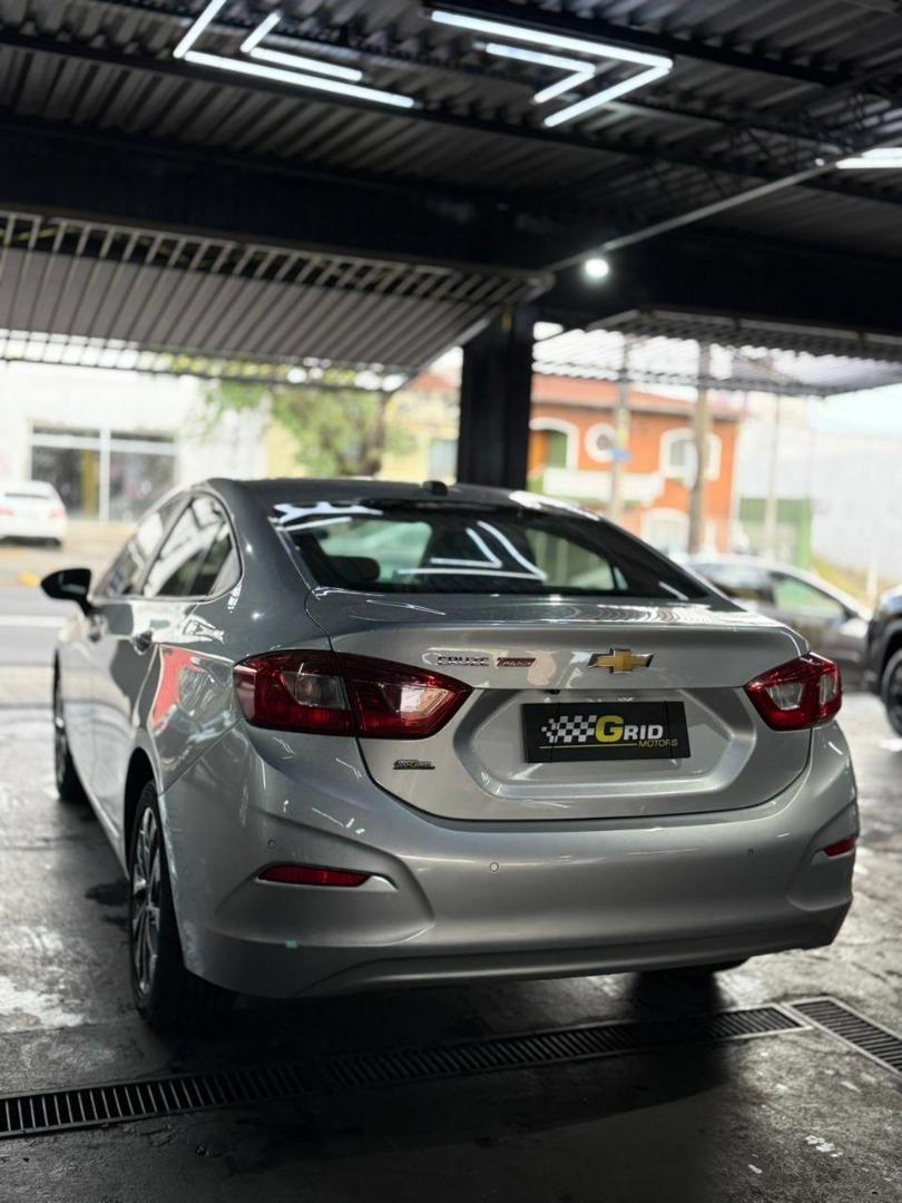 CHEVROLET Cruze Sedan - Foto