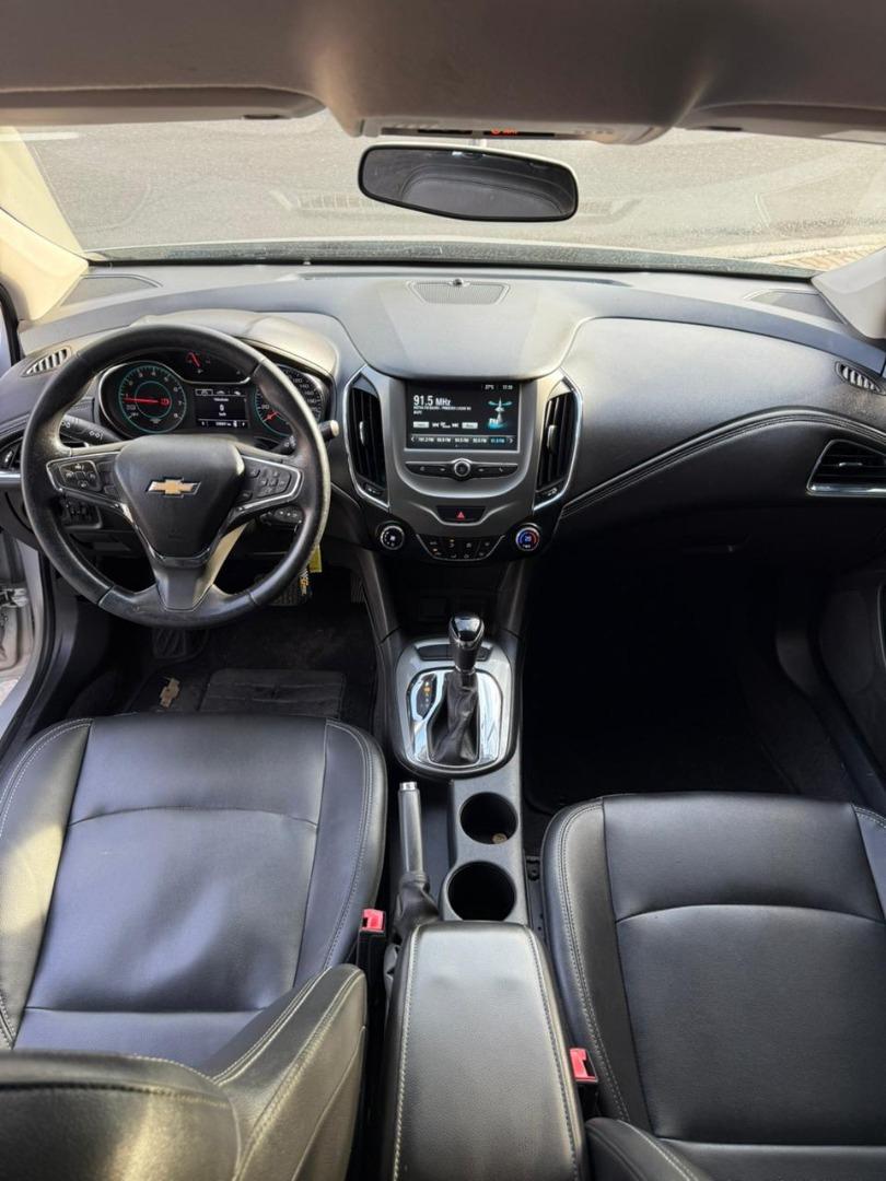 CHEVROLET Cruze Sedan - Foto