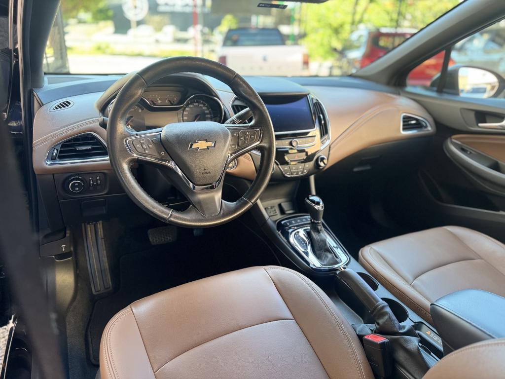 CHEVROLET Cruze Sedan - Foto
