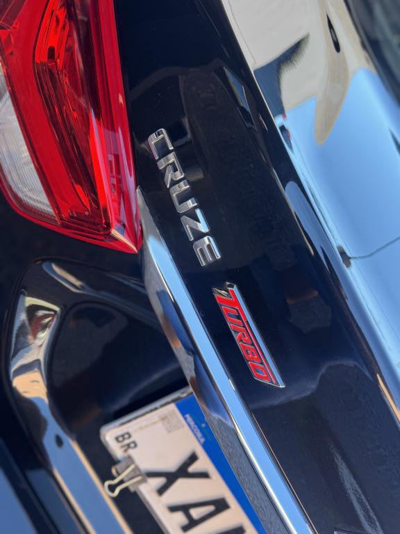 CHEVROLET Cruze Sedan - Foto