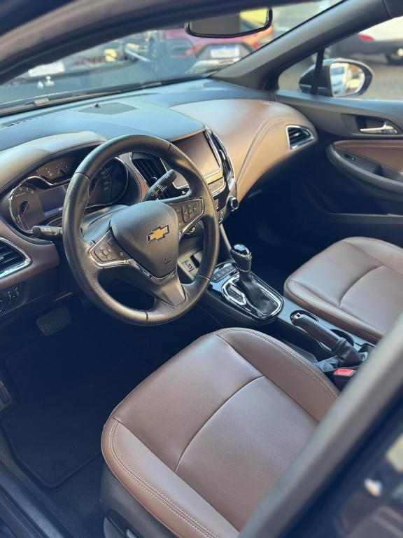CHEVROLET Cruze Sedan - Foto