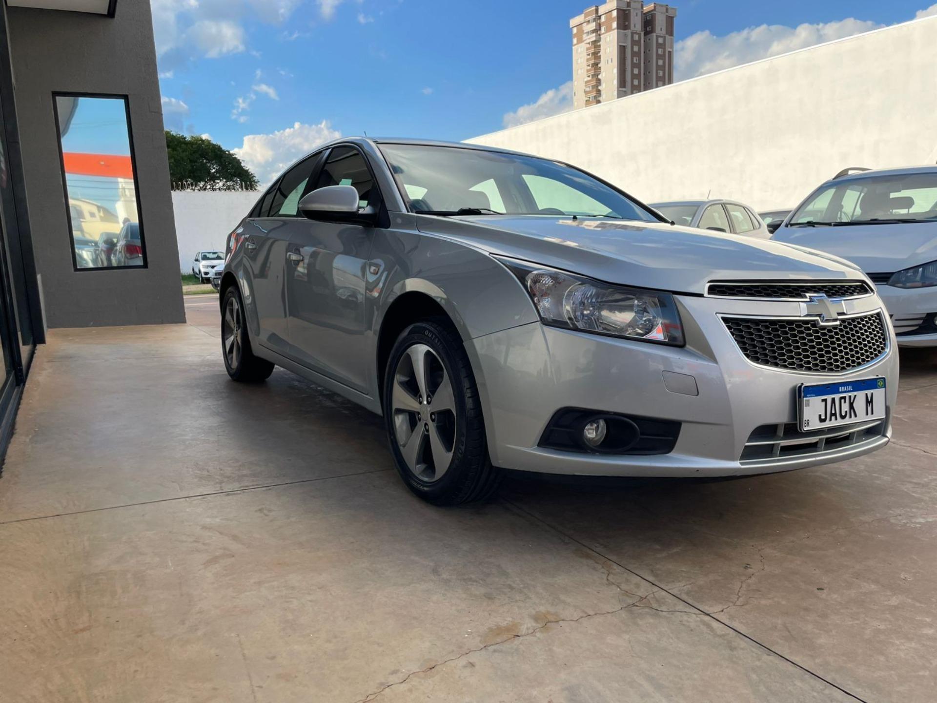 CHEVROLET Cruze Sedan - Foto