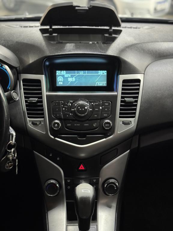 CHEVROLET Cruze Sedan - Foto