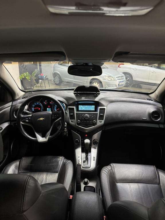 CHEVROLET Cruze Sedan - Foto