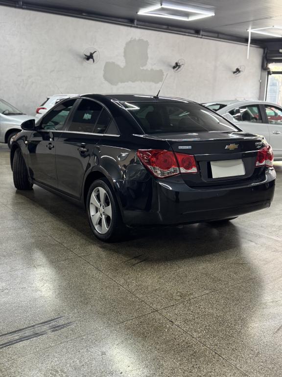 CHEVROLET Cruze Sedan - Foto