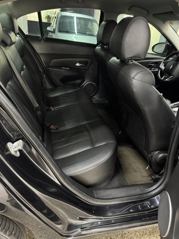 CHEVROLET Cruze Sedan - Foto
