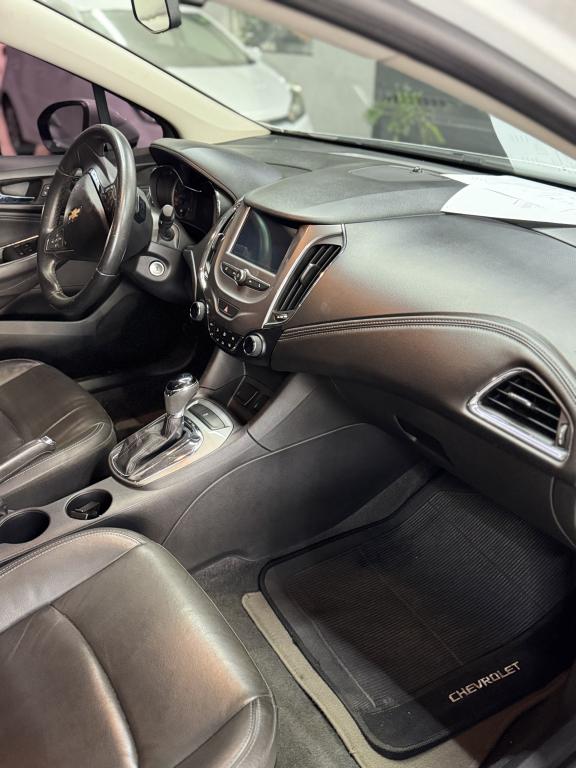 CHEVROLET Cruze Sedan - Foto