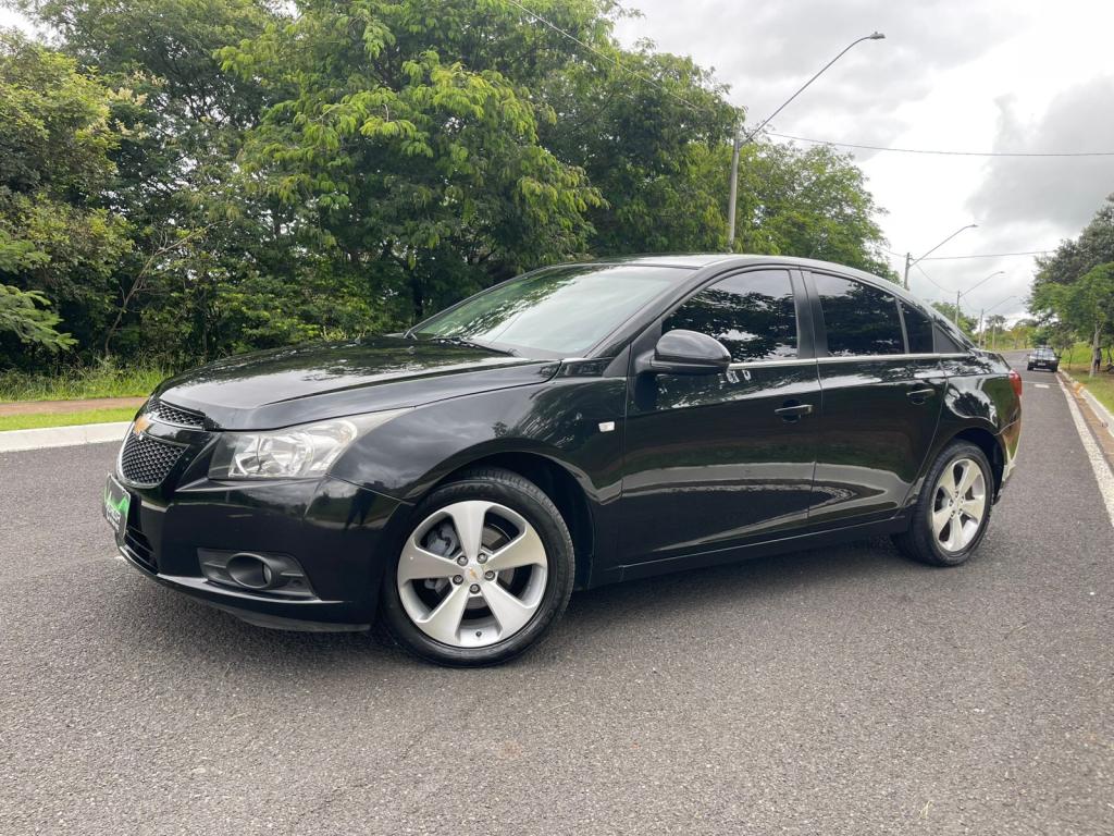 CHEVROLET Cruze Sedan - Foto