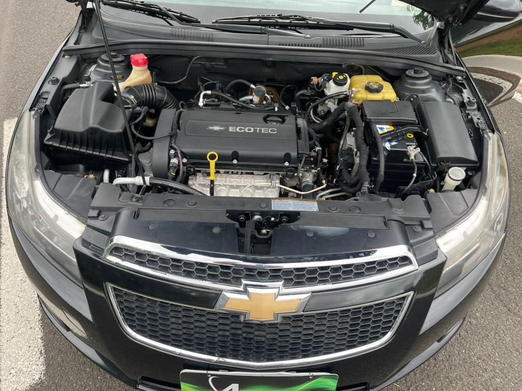 CHEVROLET Cruze Sedan - Foto