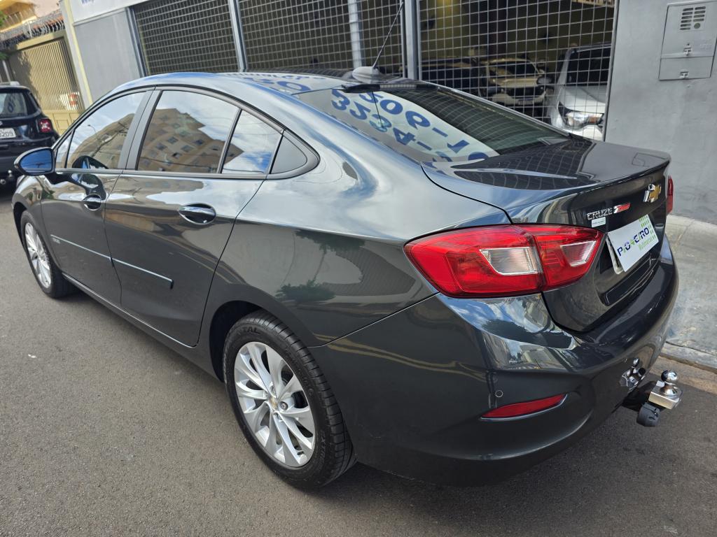 CHEVROLET Cruze Sedan - Foto