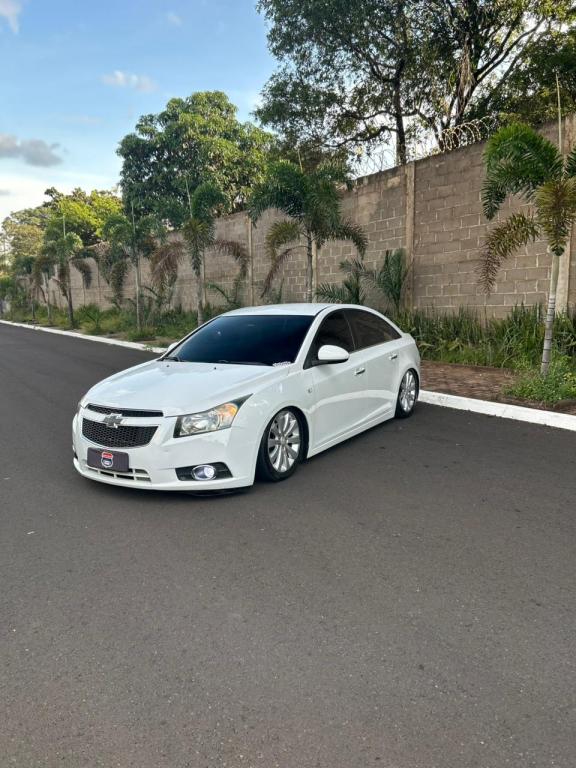 CHEVROLET Cruze Sedan - Foto