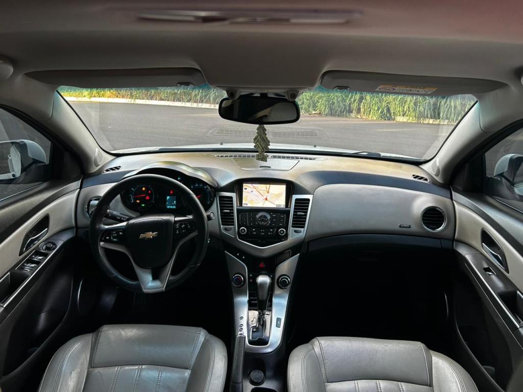 CHEVROLET Cruze Sedan - Foto