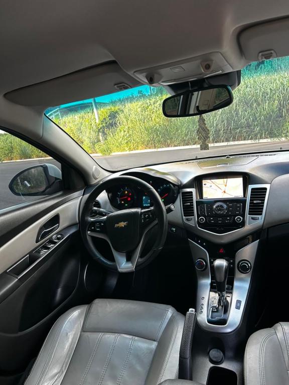 CHEVROLET Cruze Sedan - Foto