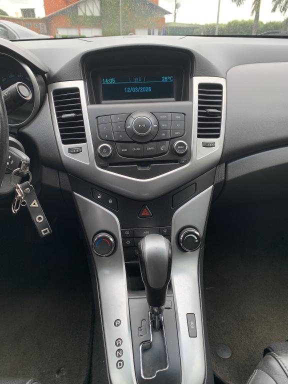 CHEVROLET Cruze Sedan - Foto