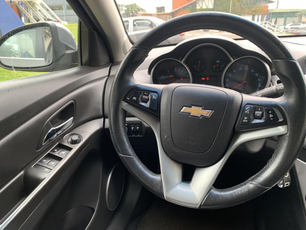 CHEVROLET Cruze Sedan - Foto