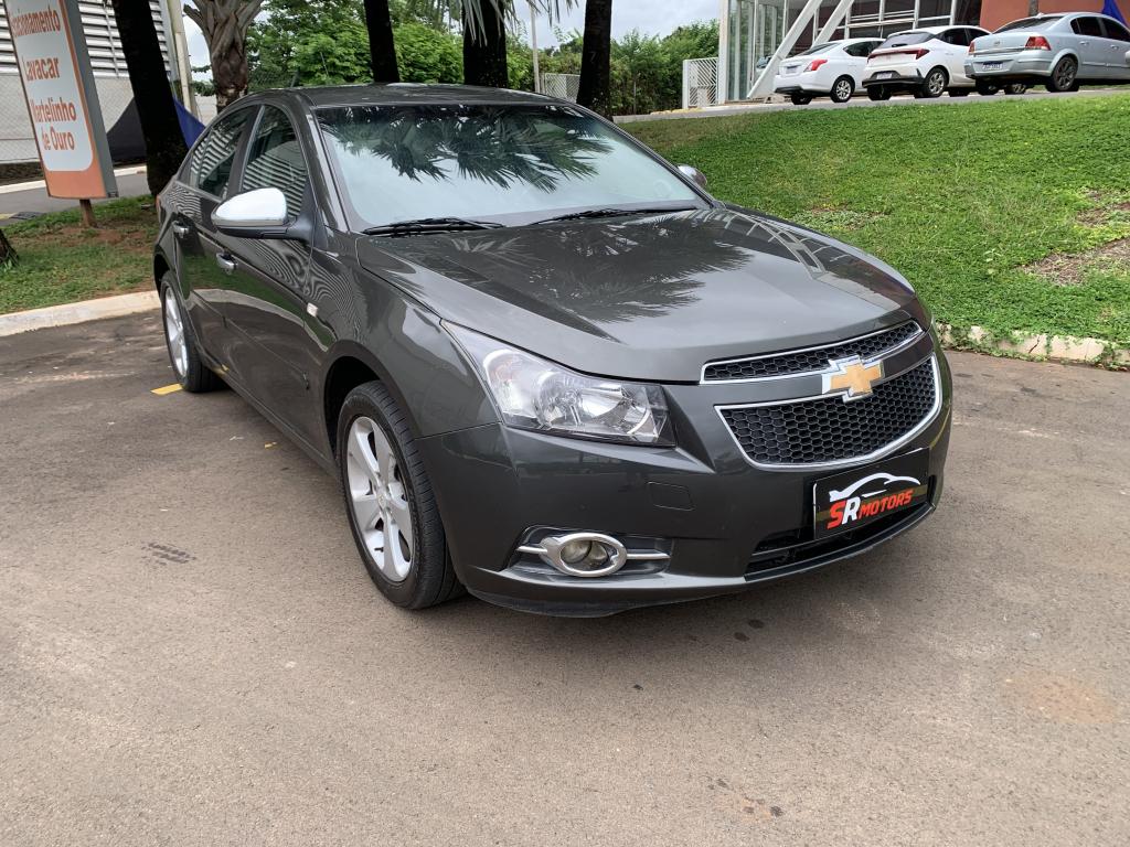 CHEVROLET Cruze Sedan - Foto