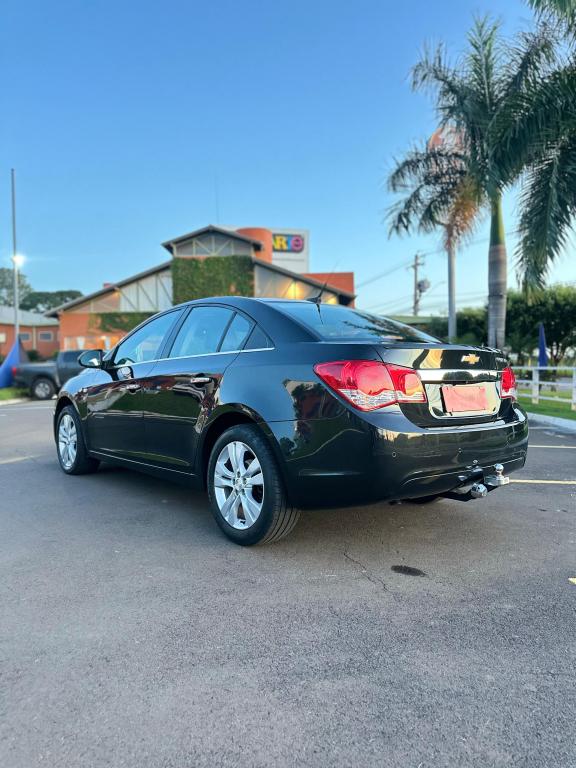 CHEVROLET Cruze Sedan - Foto