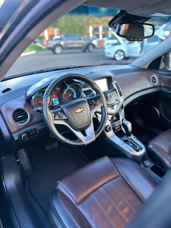 CHEVROLET Cruze Sedan - Foto
