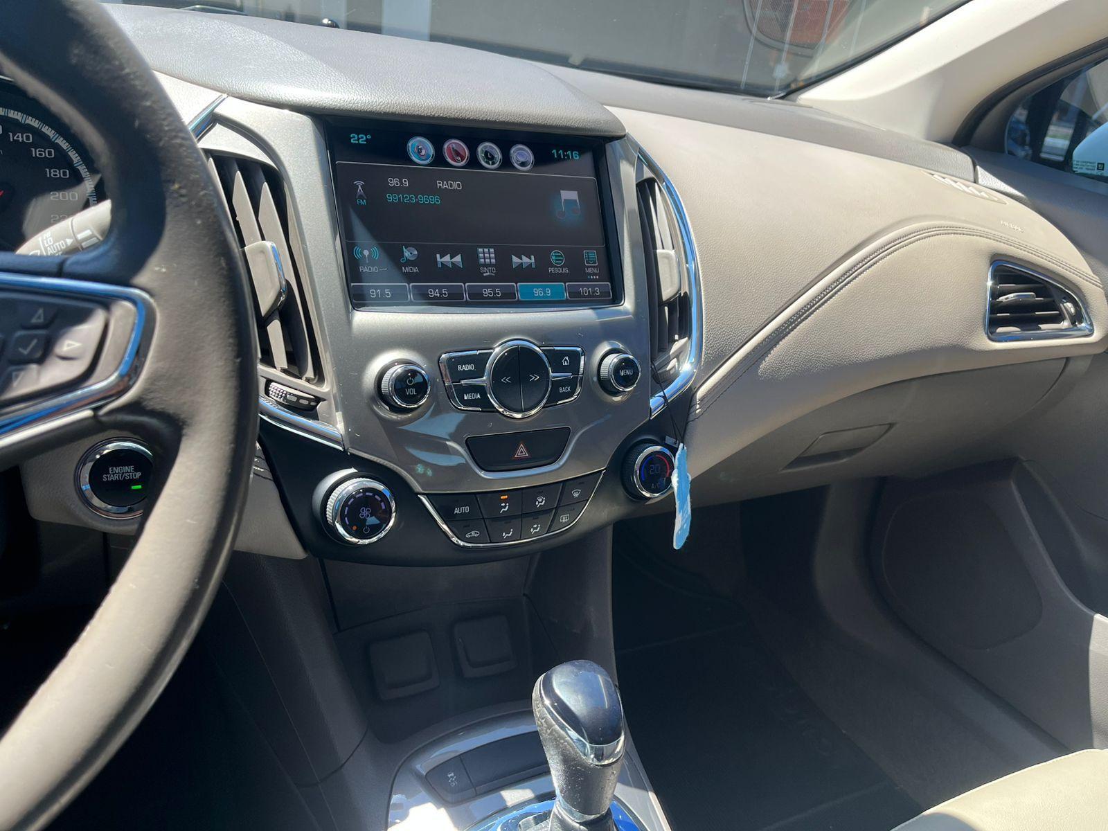 CHEVROLET Cruze Sedan - Foto