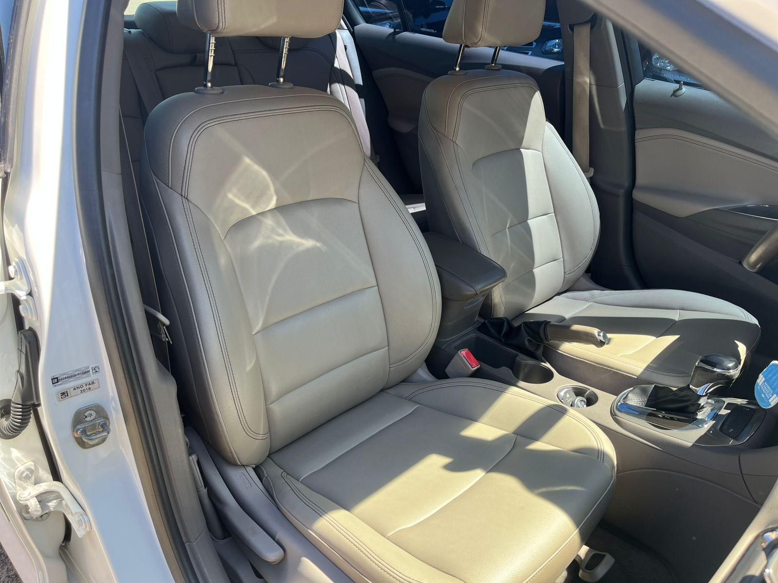 CHEVROLET Cruze Sedan - Foto