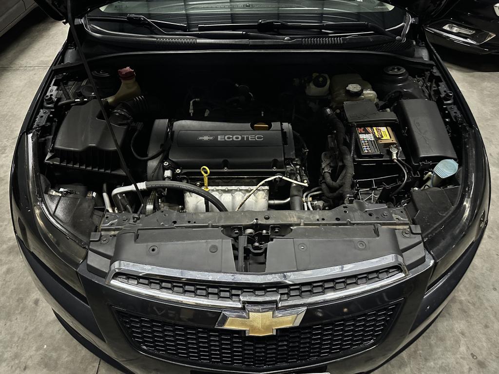 CHEVROLET Cruze Sedan - Foto