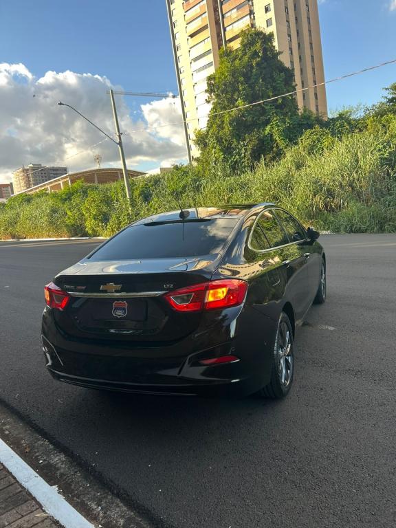 CHEVROLET Cruze Sedan - Foto