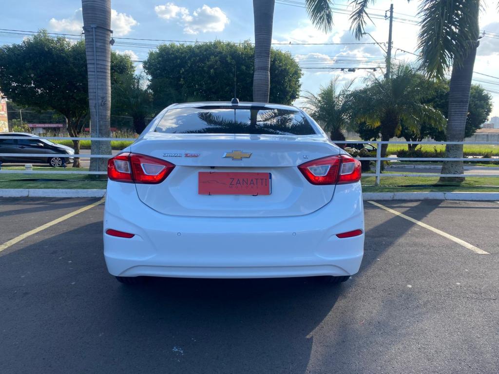 CHEVROLET Cruze Sedan - Foto