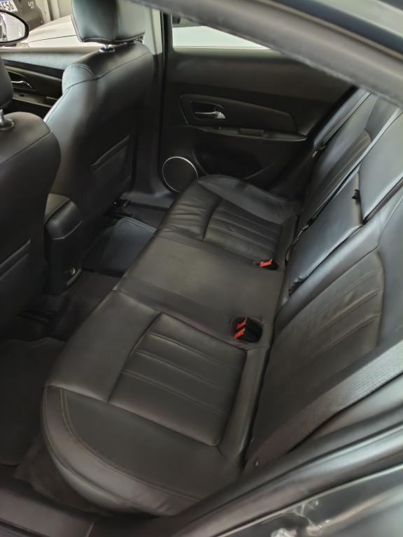 CHEVROLET Cruze Sedan - Foto