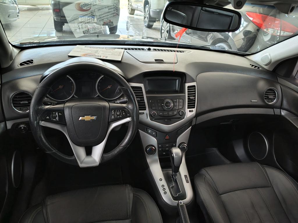 CHEVROLET Cruze Sedan - Foto